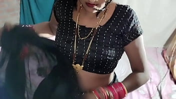 Indian hard-core Desi vid dark-hued saree half-shirt petticoat and panty