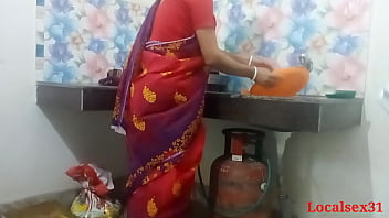 Desi Bengali desi Village Indian Bhabi Kitchen Hookup In Red Saree ( Official Video By Localsex31)